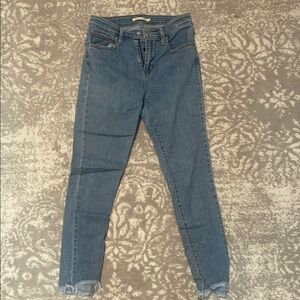 LEVI’s 721 High Rise Skinny